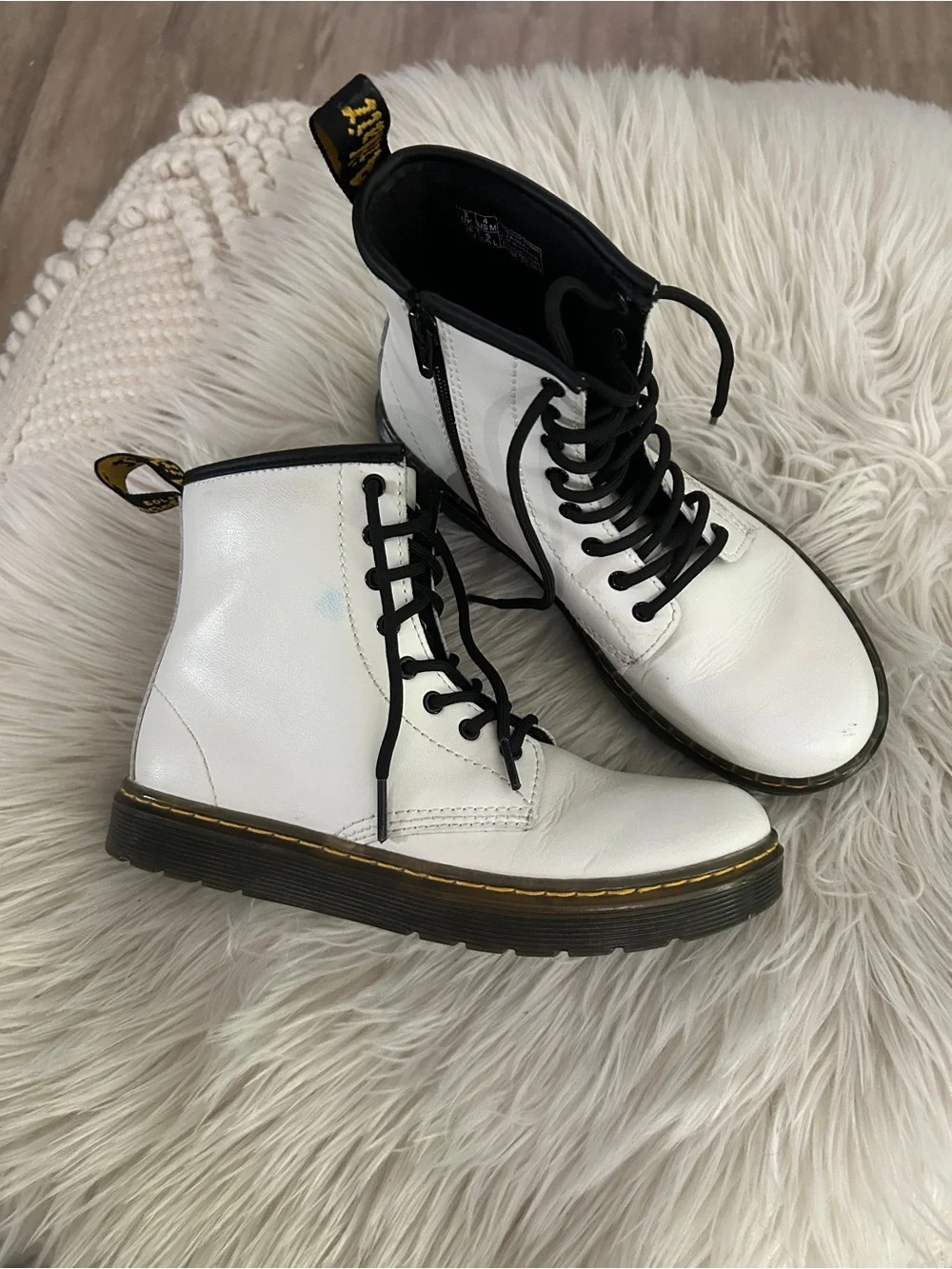 Dr. Martens Zavala J Boots